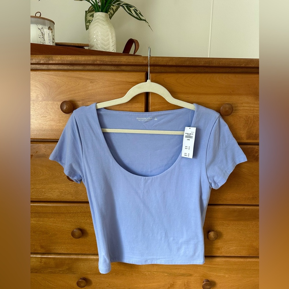 Abercrombie & Fitch Short Sleeve Tee